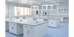 如何正确配置化学实验室家具